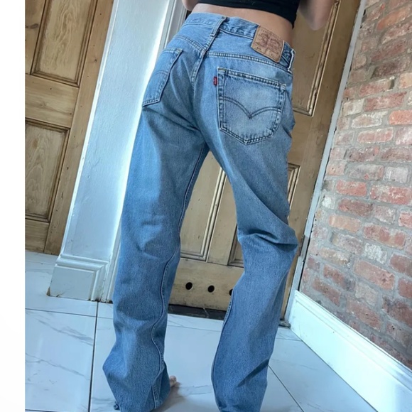 Authentic Vintage Levi’s 501 - Picture 9 of 12